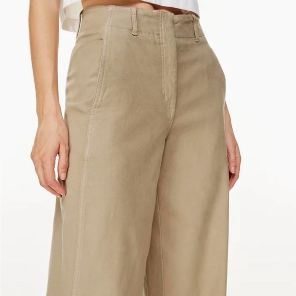 Aritzia Ascendant Pants - Picture 2 of 14